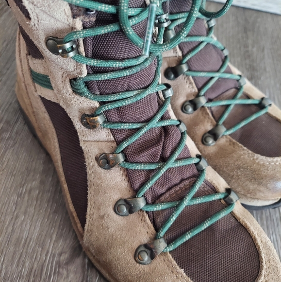 Danner Women Size 8 44210 Wayfinder Brown Buff Suede 8" Waterproof Hunting Boot - Picture 12 of 13
